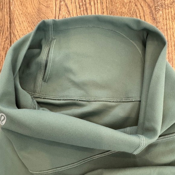 Lululemon Align High Rise Short 4" Grey Eucalyptus Biker Women's Size 4 W7BY6S - Picture 5 of 6